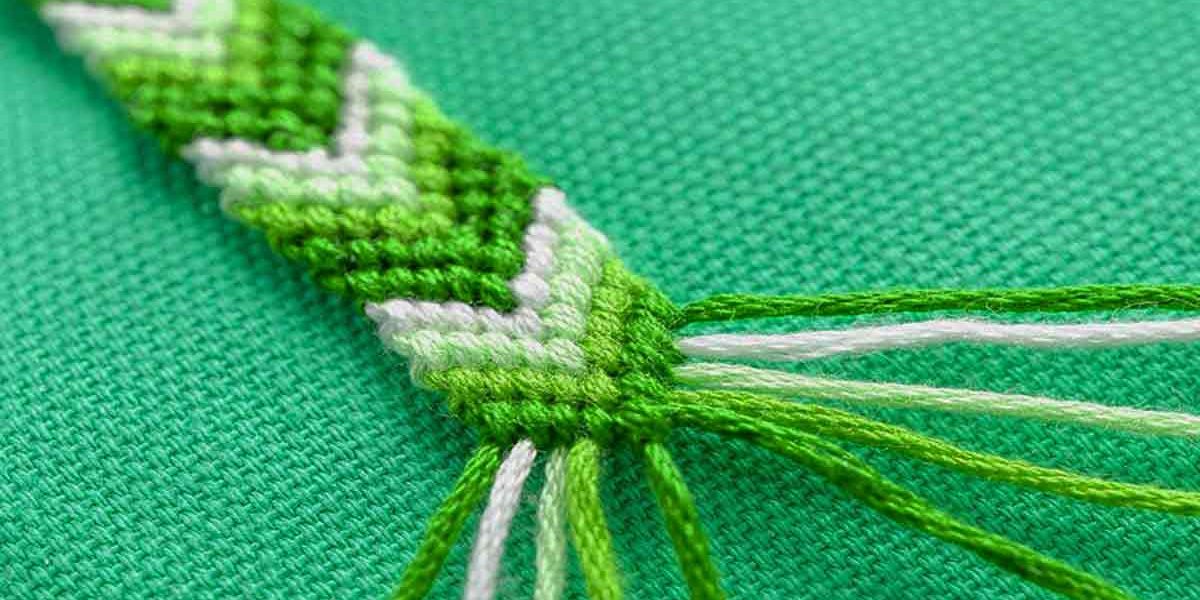 Pulseras artesanales de hilo